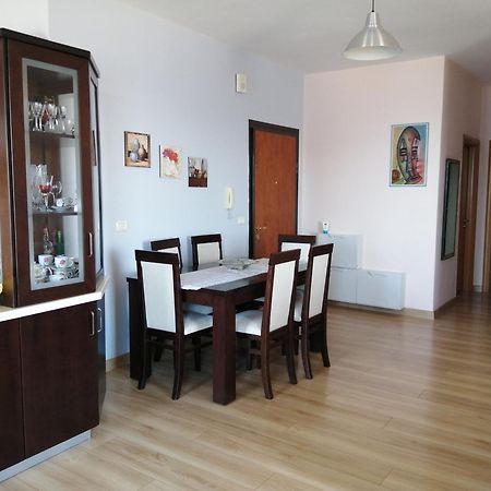 Apartment Elena-1 Sarandë エクステリア 写真
