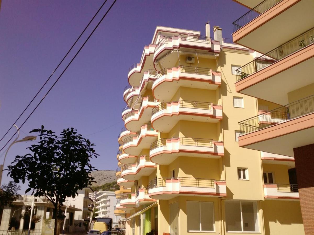 Apartment Elena-1 Sarandë エクステリア 写真